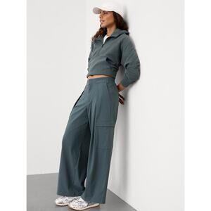 Athleta Pinnacle High Rise Wide Leg Cargo Trouser Pants Women's Size 16